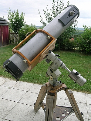 Der 7"-Newton auf einer Selbstbau-Montierung Der 7"-Newton auf einer Selbstbau-Montierung