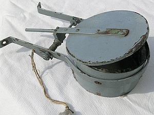 Reste der Klappe der 'Taukappe' Reste der Klappe der 'Taukappe'