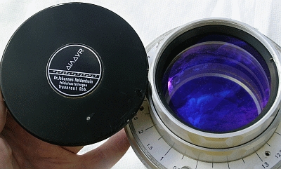 Objektiv und -deckel Objektiv und -deckel