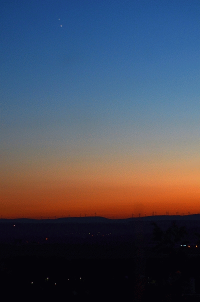 Venus und Jupiter, Nieder-Olm, 30.06.2015, 2135h MEZ, Nikkor 85/2.0, Nikon D7000, ISO 400, 2s, PS
