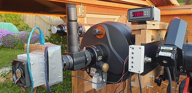 Der Fokusmotor im Einsatz mit einer CCD-Kamera Der Fokusmotor im Einsatz mit einer CCD-Kamera