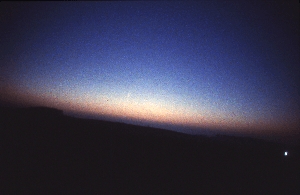 Komet West, 02.03.1976, 0601h MEZ, Miranda RE, 28mm/ f2.8, 20s, Kodak Highspeed Ektachrome
