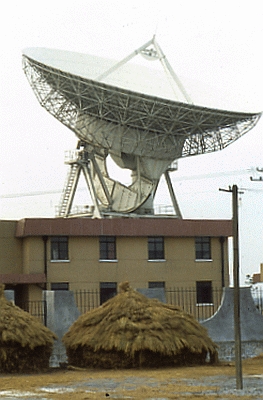 Das 25m-Radioteleskop der Sternwarte Shanghai